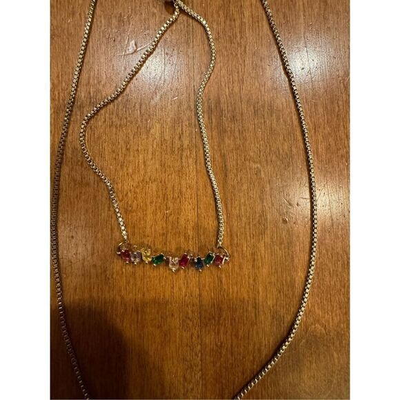 Woman’s plunder design necklace with matching bracelet - Picture 2 of 4